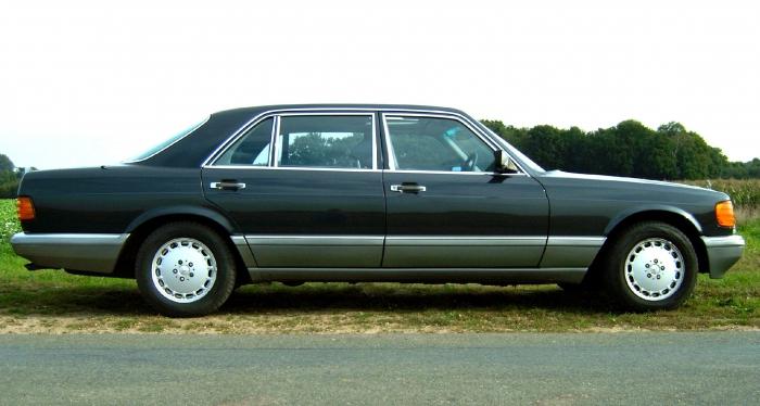 Mercedes W126 - un symbole prestigieux de fiabilité