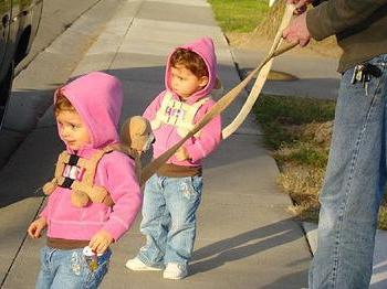 Pourquoi avez-vous besoin d'une laisse pour l'enfant