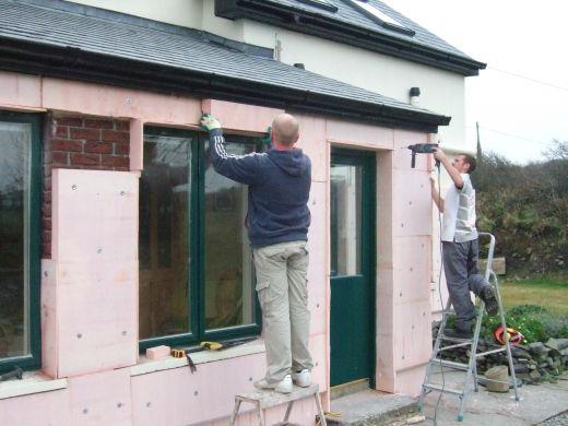 Réchauffement des maisons à l'extérieur. Matériaux pour l'isolation de la maison à l'extérieur