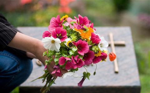 jour du cimetière parental