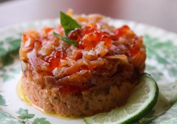 salade au caviar et saumon