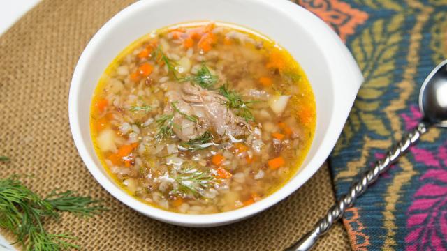 soupe de sarrasin avec bouillon de poulet