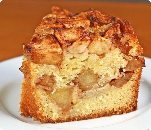 Gâteau aux pommes - dessert aux fruits simple et délicieux