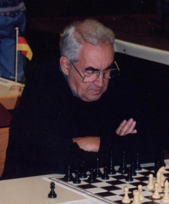 Mark Evgenievich Taimanov: réalisations et vie personnelle d'un joueur d'échecs