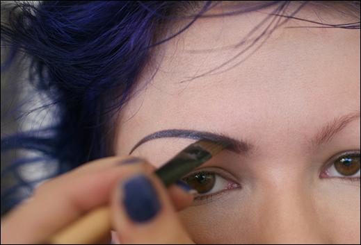 Comment colorer les sourcils aujourd'hui et quoi?