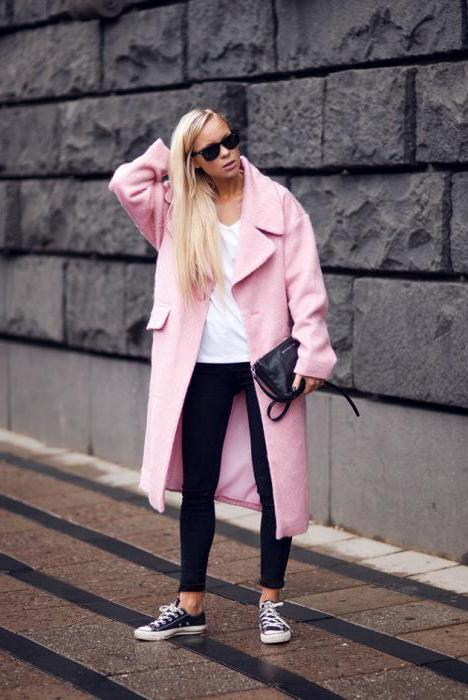 Conseils de mode: un manteau rose avec quoi porter?
