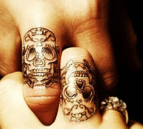 Tatouages ​​pour deux: Variétés et erreurs de base