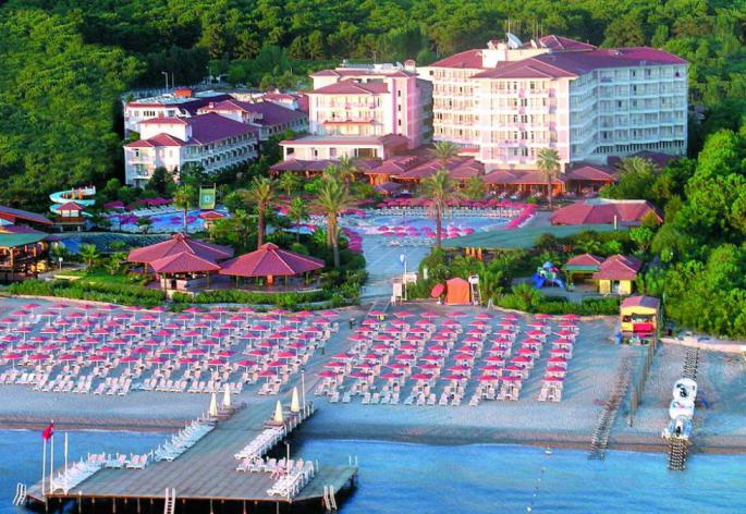 Hôtels à Kemer avec une plage de sable 4 étoiles 