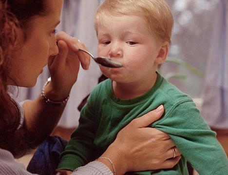 Comment traiter la toux sèche chez les enfants?