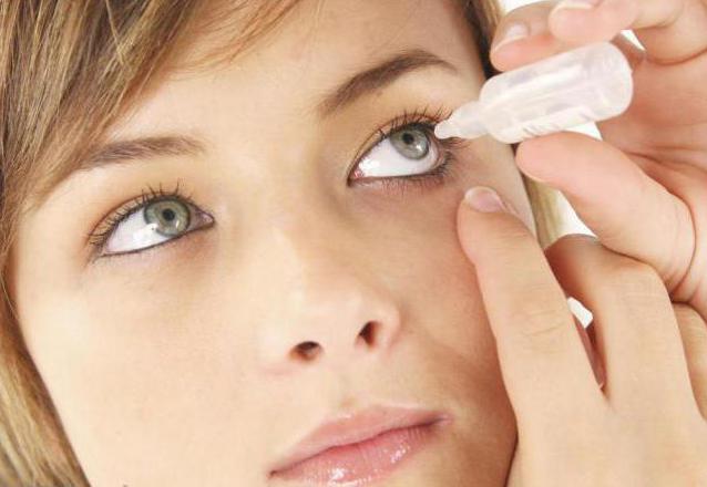 gouttes de vitamines pour les yeux avec myopie